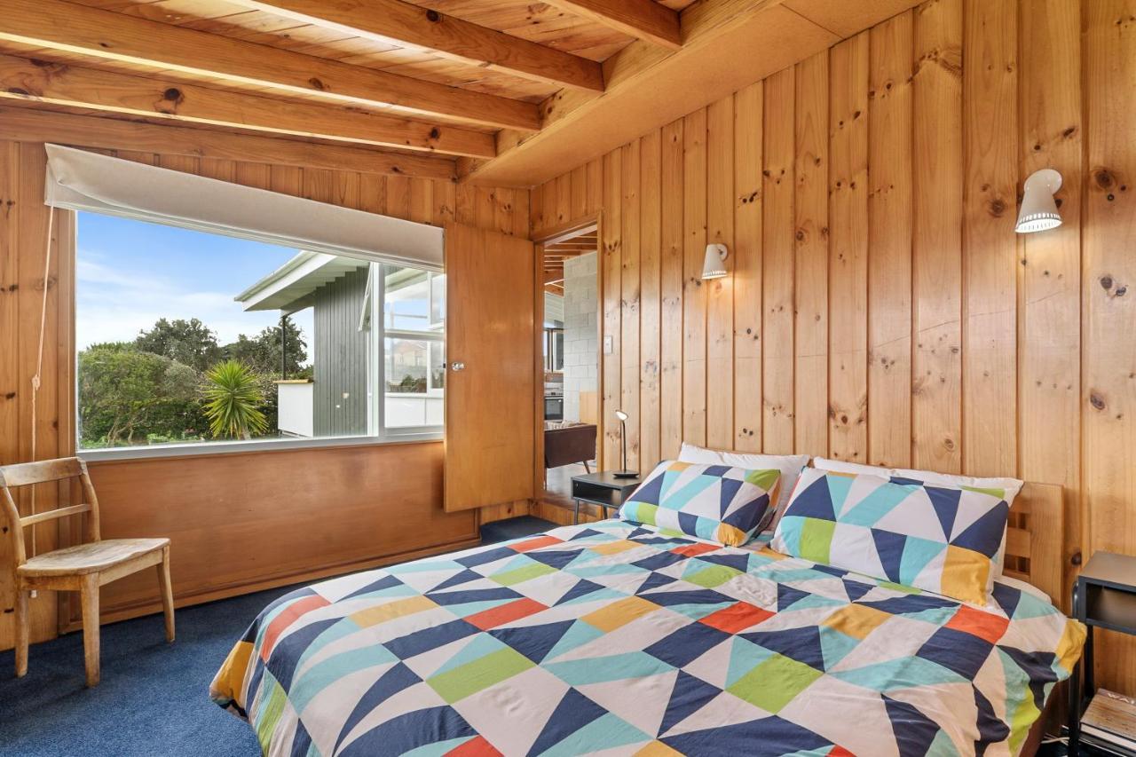 Queenie - Waikanae Beach Holiday Home Buitenkant foto